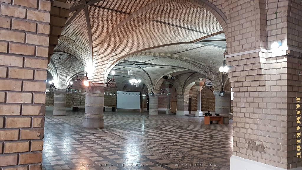 ORAN LA CATHEDRALE INTERIEUR 2 LA CRYPTE.jpg